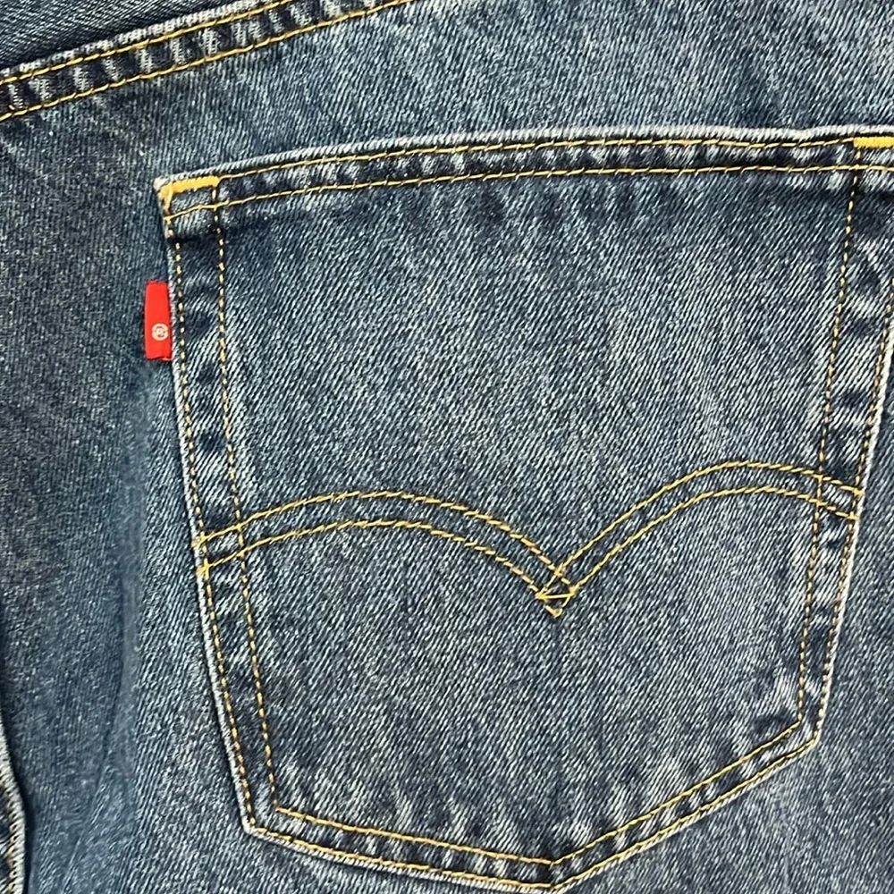 Levis 505 regular jeans men’s 40 x 32 blue denim straight leg pants casual